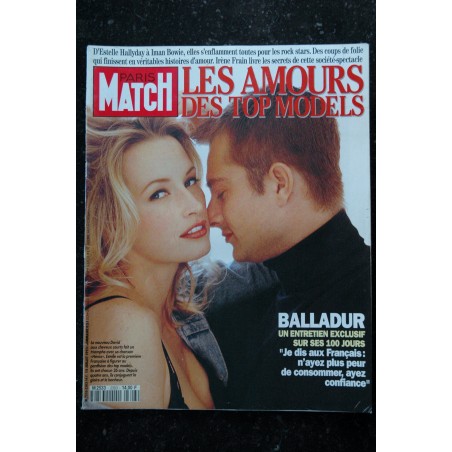 PARIS MATCH N° 2303 1993 COUVERTURE ESTELLE ET DAVID HALLYDAY + LES AMOURS DES TOP