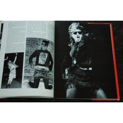 MADONNA - La Révolution - Debbi Voller Editions NRJ  -  1989 LIVRE PHOTO 100 pages