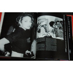 MADONNA - La Révolution - Debbi Voller Editions NRJ  -  1989 LIVRE PHOTO 100 pages