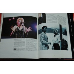 MADONNA - La Révolution - Debbi Voller Editions NRJ  -  1989 LIVRE PHOTO 100 pages